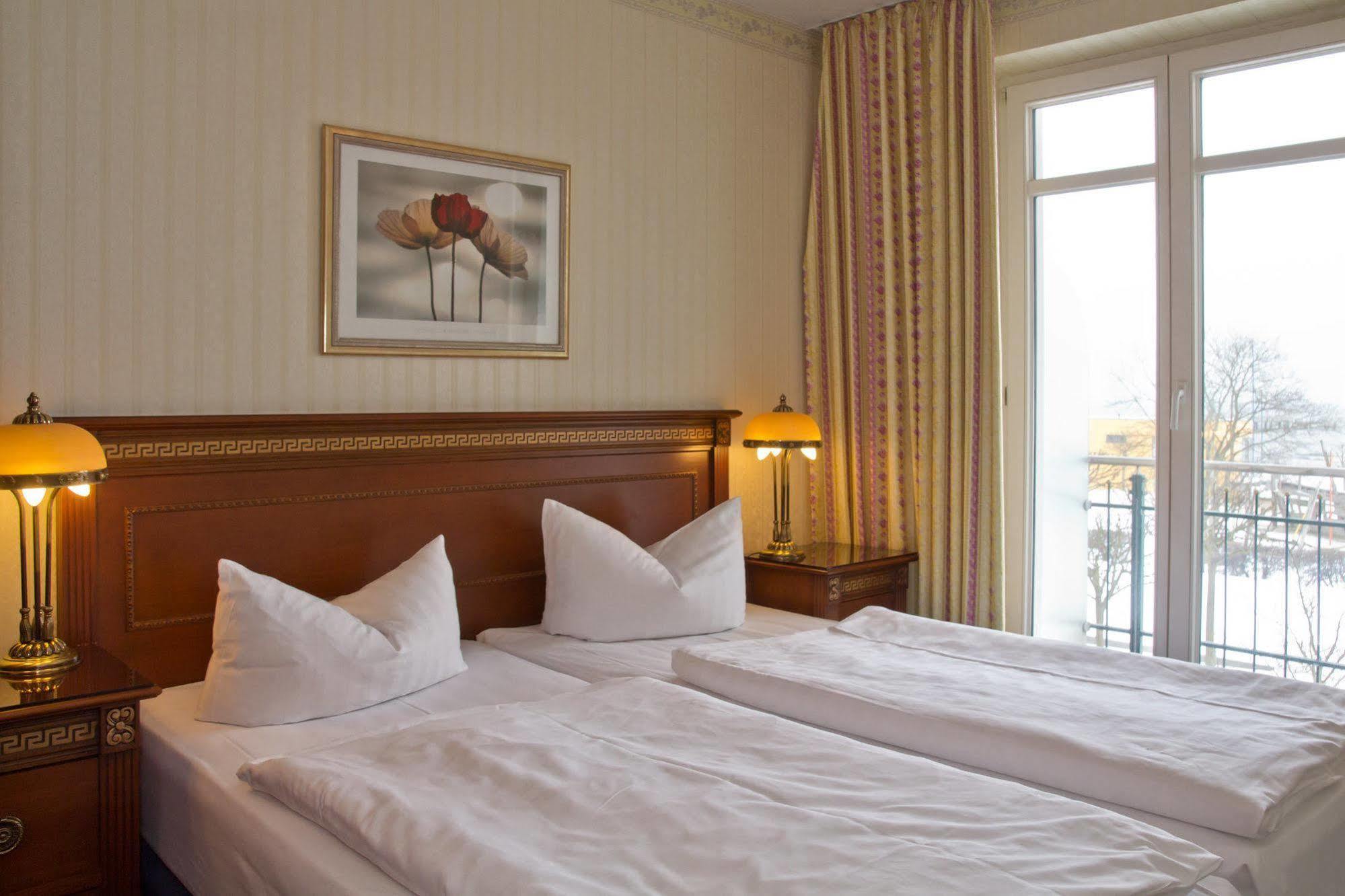 Seetelhotel Ostseehotel Ahlbeck Ahlbeck  ภายนอก รูปภาพ